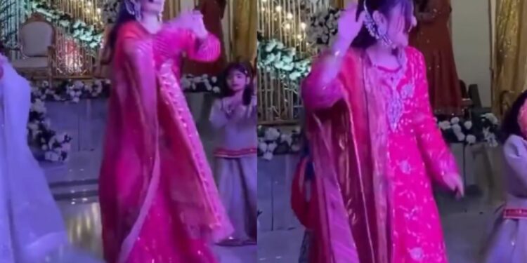 Yumna Zaidi Dance