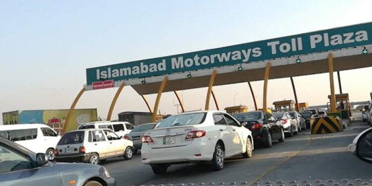 These vehicles banned from using motorways in Pakistan from Feb 5; Details inside