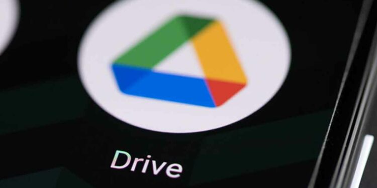 How to enable Google Drive's new dark mode on mobile and desktop