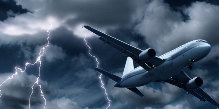Top 10 Most Turbulent Flight Routes Across the Globe