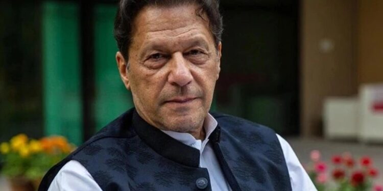 Imran Khan warns the government of a civil disobedience movement if key demands are not met